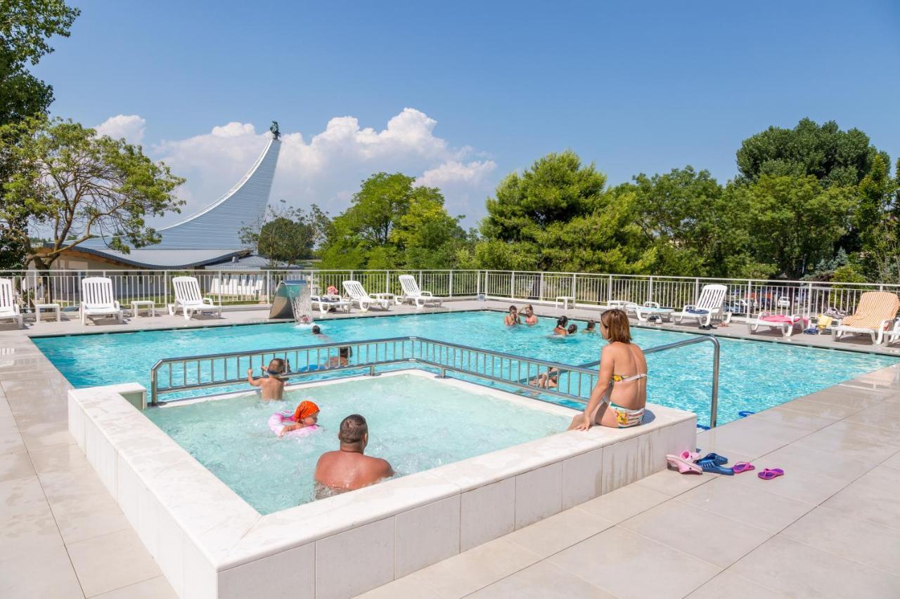 Hotel Alla Rotonda Jesolo Extérieur photo