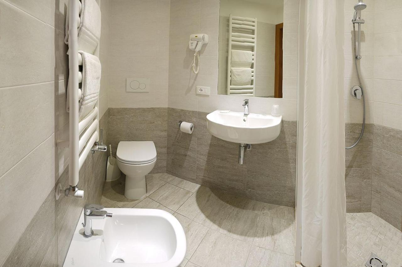 Hotel Alla Rotonda Jesolo Extérieur photo