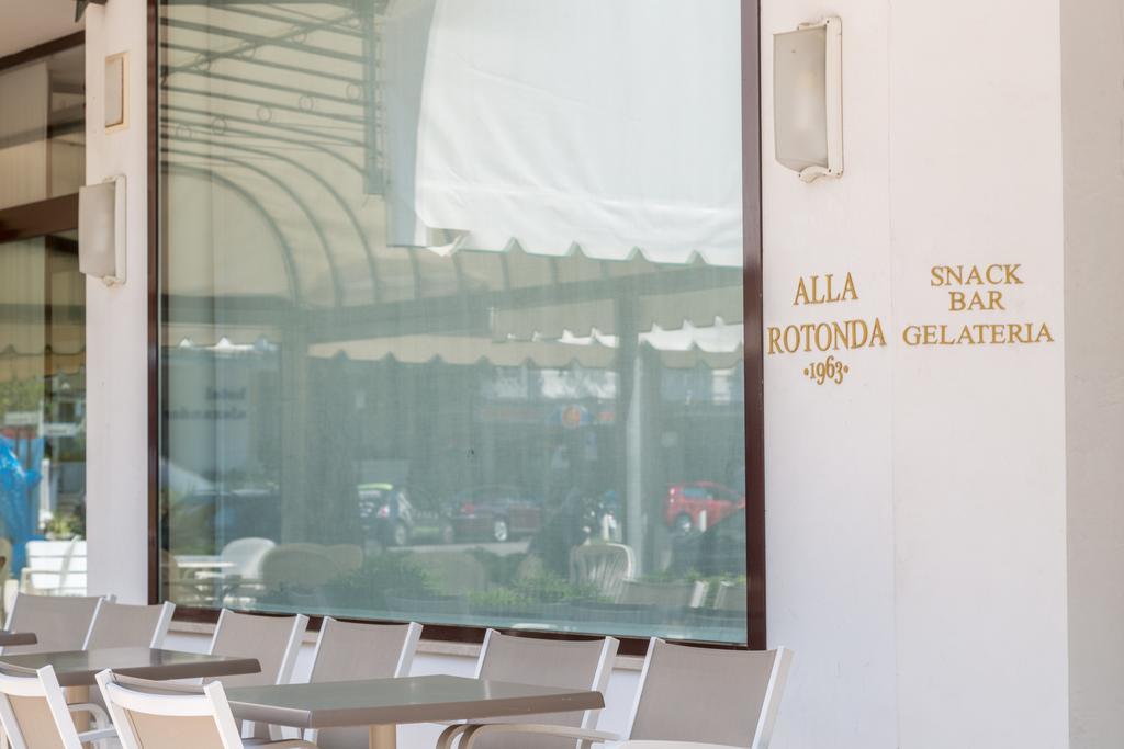 Hotel Alla Rotonda Jesolo Extérieur photo