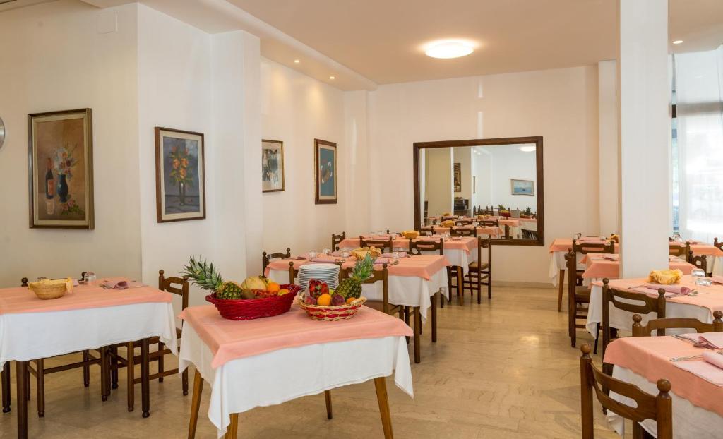 Hotel Alla Rotonda Jesolo Extérieur photo