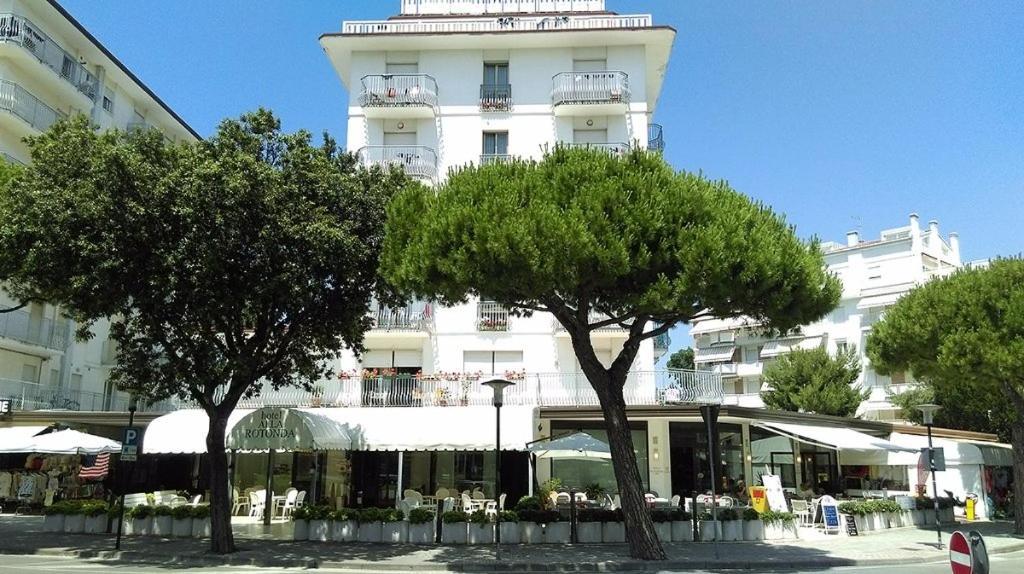 Hotel Alla Rotonda Jesolo Extérieur photo