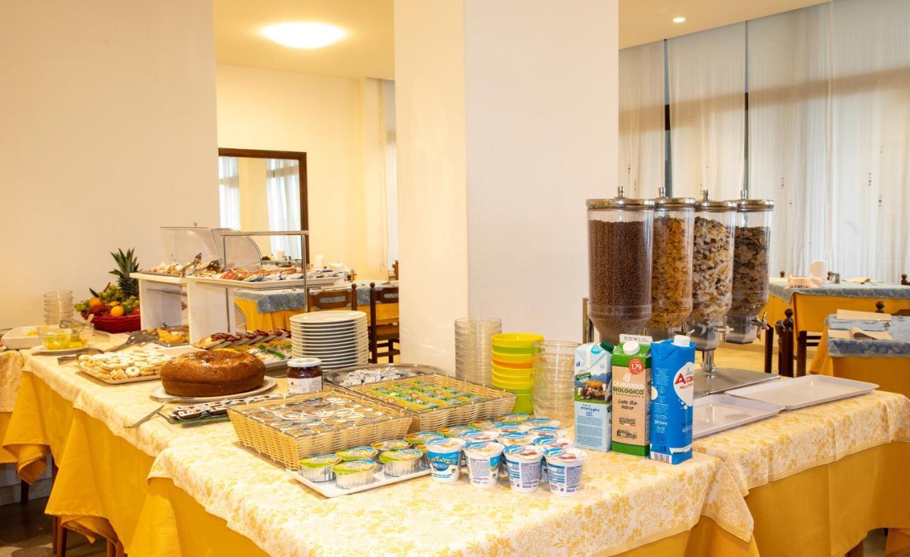 Hotel Alla Rotonda Jesolo Extérieur photo
